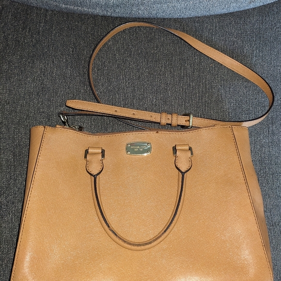 Brown Michael Kors crossbody tote - Picture 6 of 7
